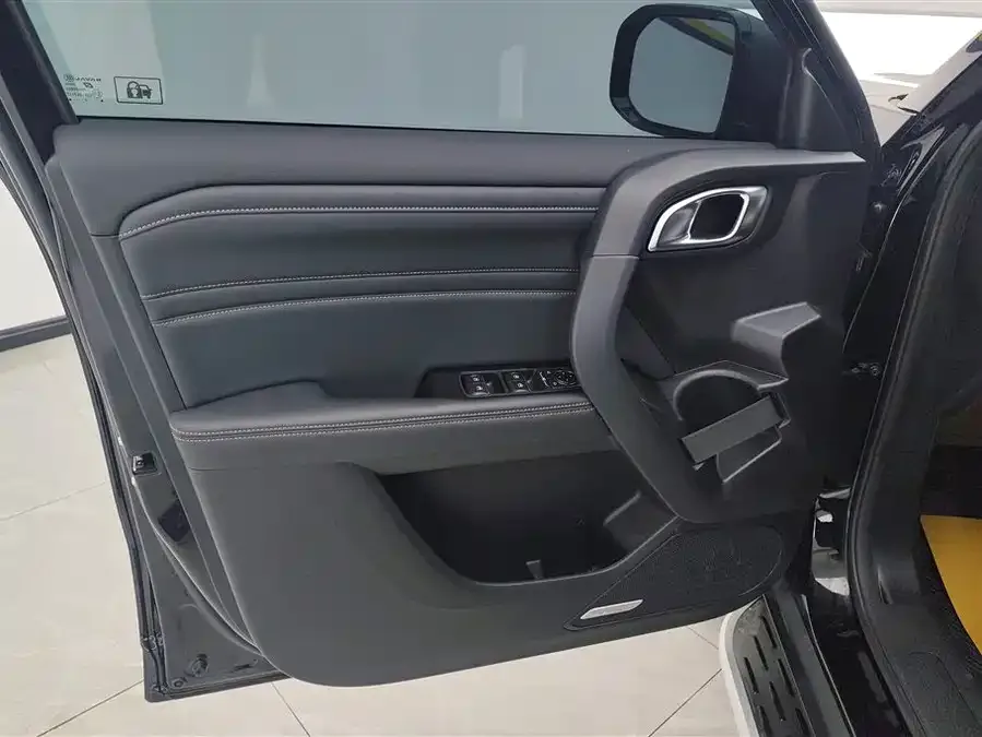 Haval Big dog Haval Big Dog 2024 2.0T DCT Chinese Pastoral Dog Edition 2024 — миниатюра 4