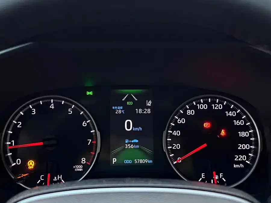 Toyota Wildlander Wildlander 2022 2.0L CVT 2WD Luxury PLUS Edition 2023 — миниатюра 3