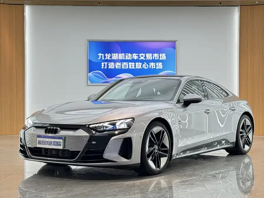 Audi e-tron GT 2024