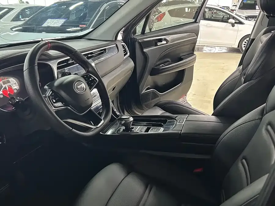 GAC Trumpchi GS4 PLUS Trumpchi GS4 PLUS 2021 390T Automatic Nebula Edition 2022 — миниатюра 4