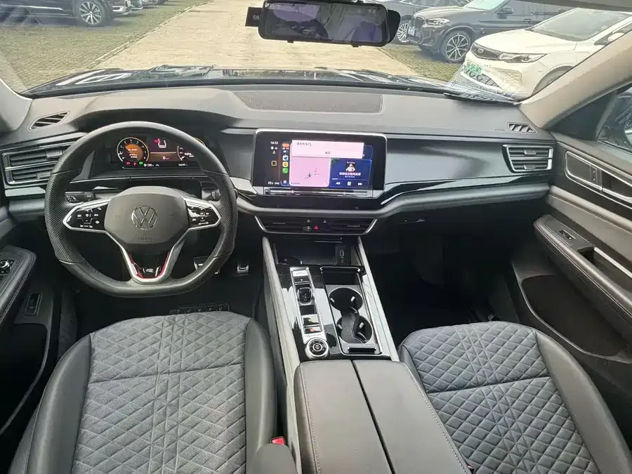 Volkswagen Teramont 2024 Touron Touron X 380TSI 4WD Luxury Edition 2024 — миниатюра 3