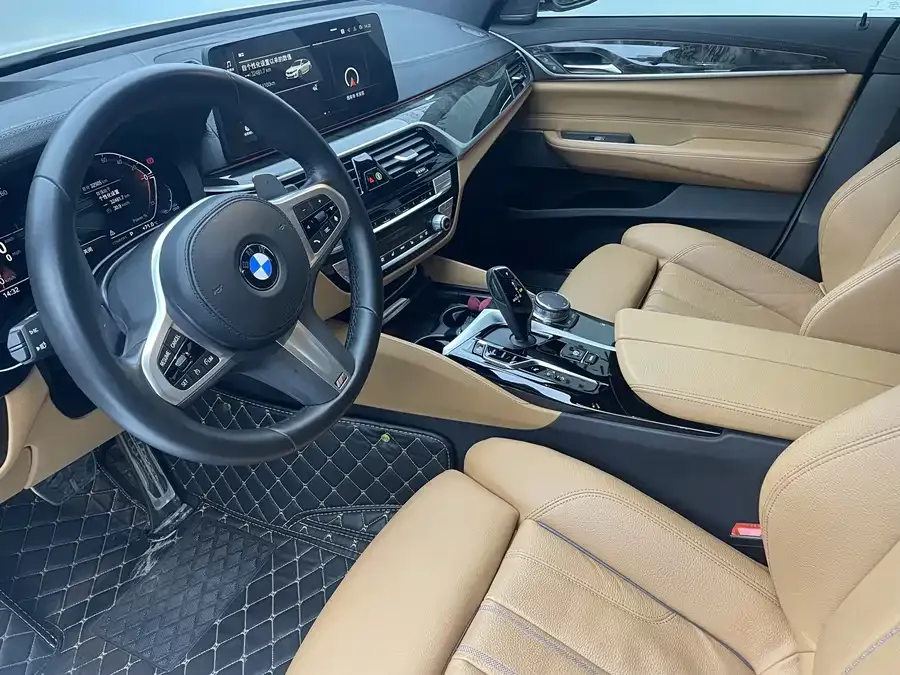 BMW 6 Series GT 2022 630i M Sport Package 2024 — миниатюра 5