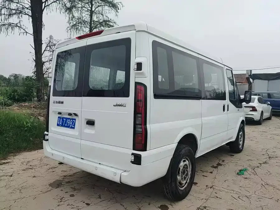 Jiangling Fushun Jiangling Fushun 2025 2.0T 6MT diesel short-axle low-top commercial multi-purpose passenger car 5/6 seats open tailgate 2025 — миниатюра 5