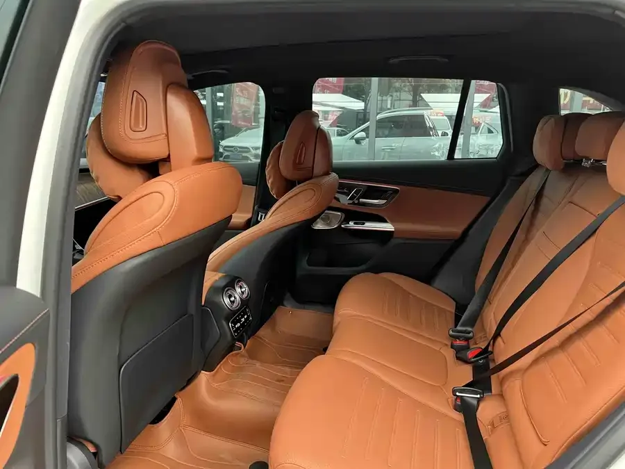 Mercedes-Benz GLC-Class 2026 Mercedes-Benz GLC 300 L 4MATIC Dynamic 5-seater 2026 — миниатюра 2
