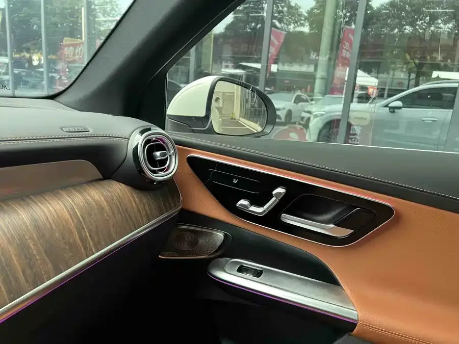 Mercedes-Benz GLC-Class 2026 Mercedes-Benz GLC 300 L 4MATIC Dynamic 5-seater 2026 — миниатюра 3