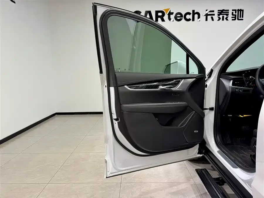 Cadillac XT6 2022 2.0T 6-seat 4WD luxury model 2022 — миниатюра 5