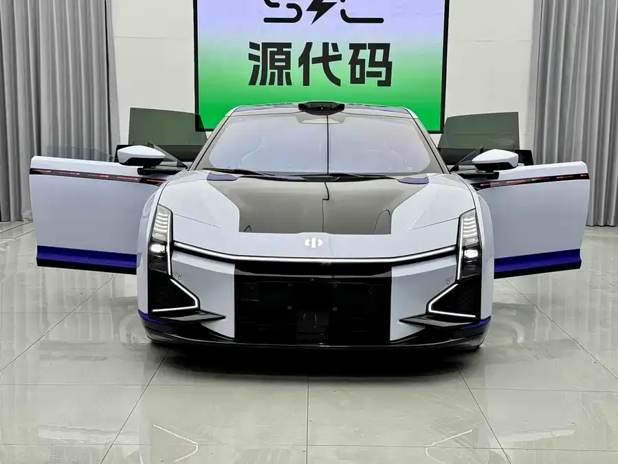 HiPhi Z 2022