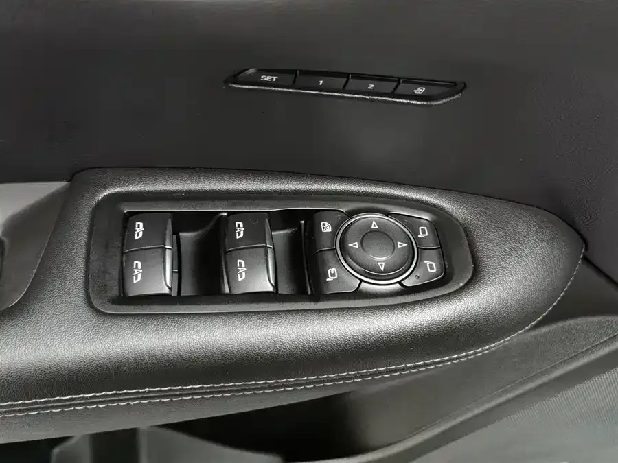 Cadillac XT5 2022 2.0T four-wheel drive luxury model 2022 — миниатюра 3