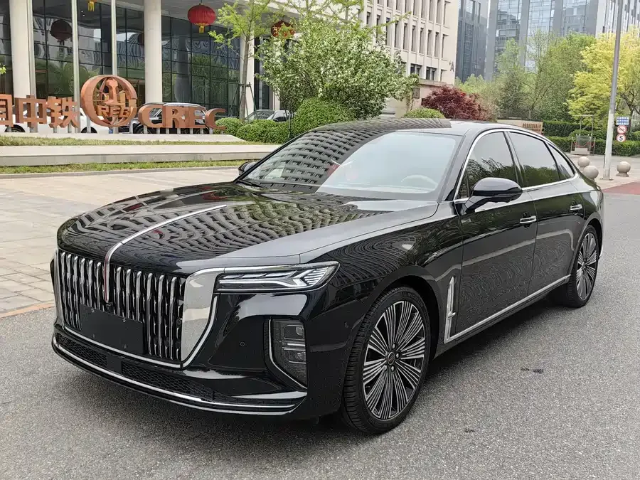 Hongqi H9 Hongqi H9 2025 2.0T 2WD Luxury Business Edition 5-seater 2025 — фото 1, купить с доставкой в Москву