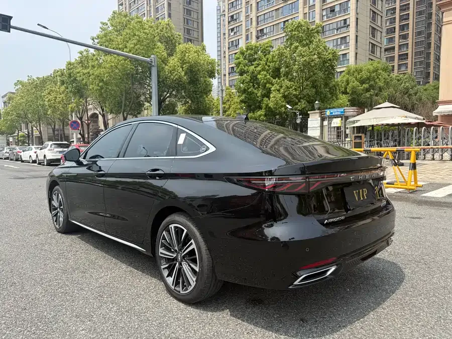 Chery Arrizo 8 PRO Chery Arrizo 8 PRO 2025 1.6T DCT Luxury Edition 2025 — миниатюра 4