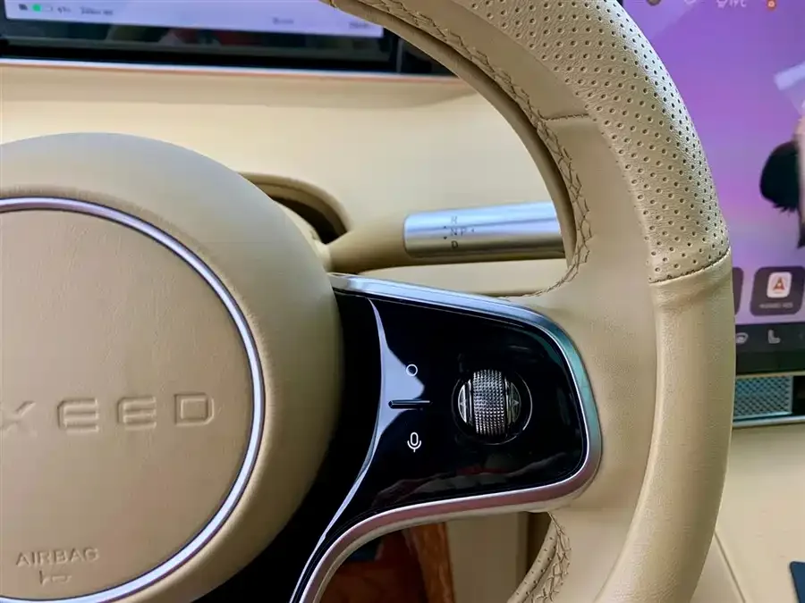 Smart world R7 Zhijie R7 2024 pure electric 667km Pro 2025 — миниатюра 5