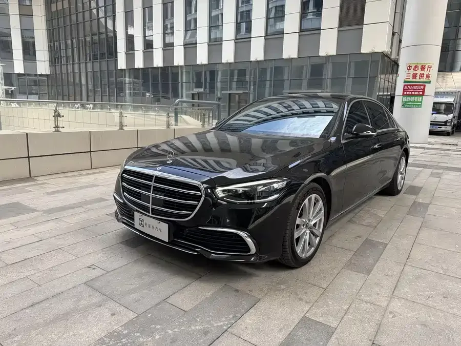 Mercedes-Benz S-Класс 2022