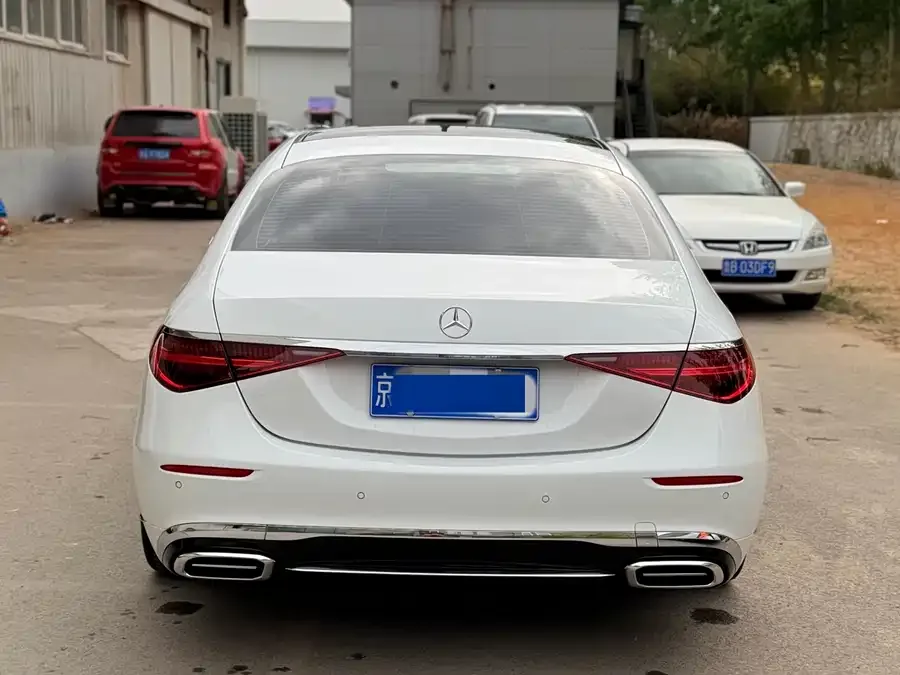 Mercedes-Benz Maybach S-Class 2026 Maybach S-Class S 480 4MATIC 2026 — миниатюра 4