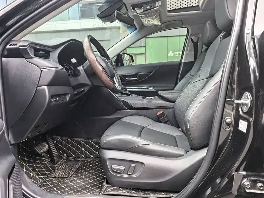 Toyota Venza Visa 2023 2.0L CVT two-wheel drive luxury version 2023 — миниатюра 2