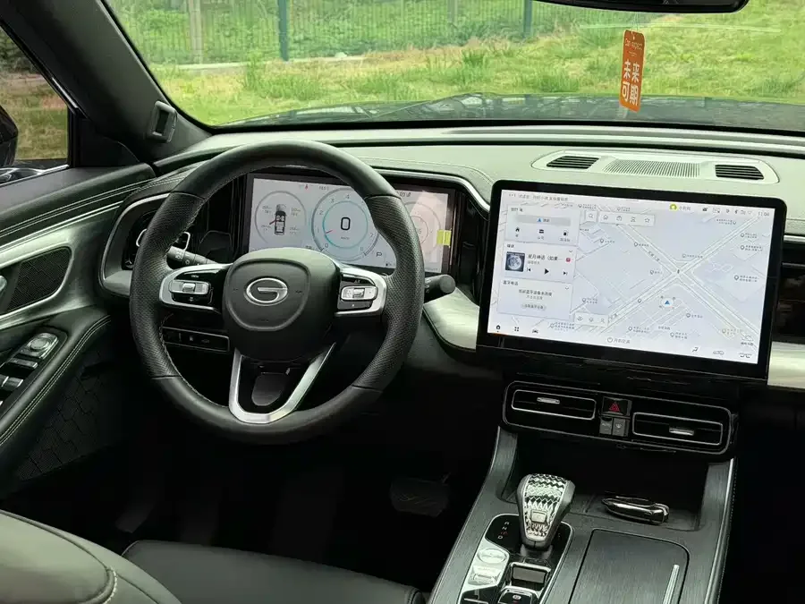 GAC Trumpchi GS8 Trumpchi GS8 2024 Navigator Series 2.0TGDI 2WD Luxury Intelligent Connected Edition 7-Seater 2024 — миниатюра 4