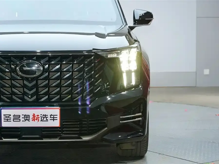 GAC Trumpchi GS8 Trumpchi GS8 2022 Pilot Series 2.0TGDI 2WD Luxury Smart Edition (7 Seaters) 2023 — миниатюра 2