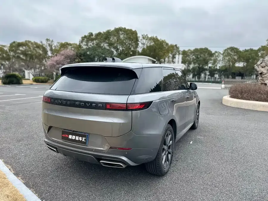 Land Rover Range Rover Sport Range Rover Sport 2024 400PS Dynamic SE 2024 — миниатюра 3