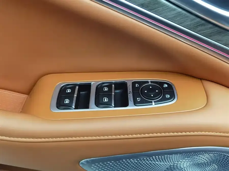 WEY Blue Mountains Wei Brand Blue Mountain 2023 four-wheel drive long-range version 2023 — миниатюра 3