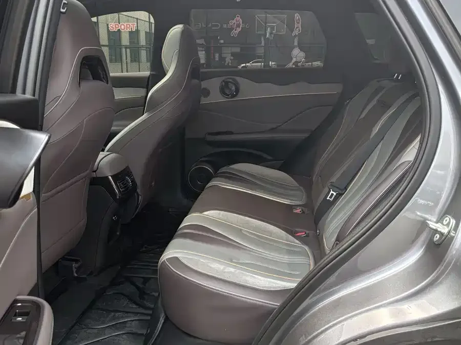 BYD frigate 07 Frigate 07 2024 Glory Edition DM-i 100KM Luxury 2024 — миниатюра 2
