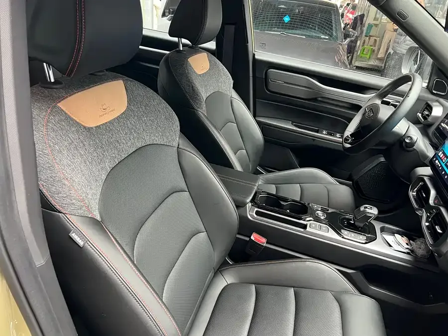 Geely Jeans Geely Cowboy 2025 1.5TD Fun Wild Edition 2025 — миниатюра 2
