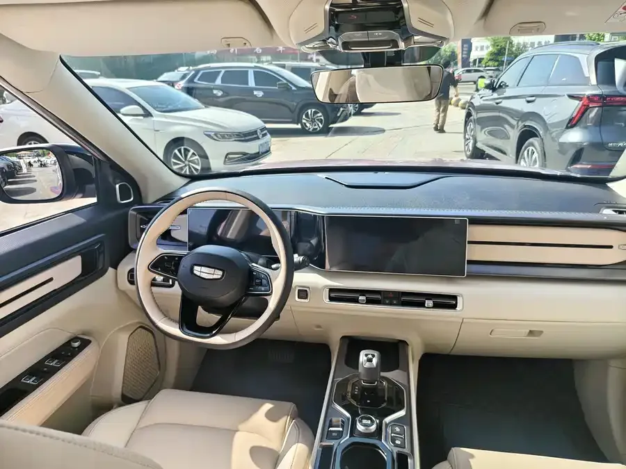 Geely ICON Geely ICON 2023 1.5TD Chocolate Edition 2023 — миниатюра 2