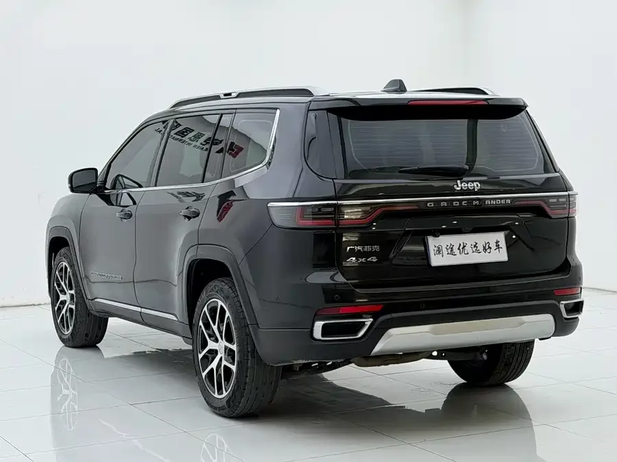 Jeep Commander Grand Commander 2022 2.0T 4WD Luxury Edition 2022 — миниатюра 2