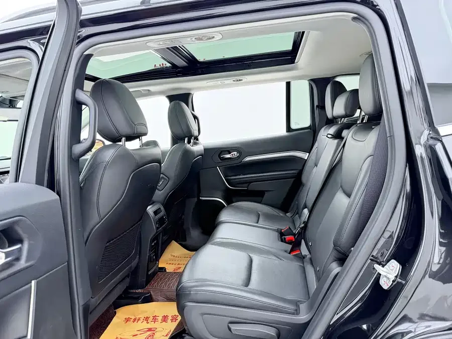 Jeep Commander Grand Commander 2022 2.0T 4WD Luxury Edition 2022 — миниатюра 3
