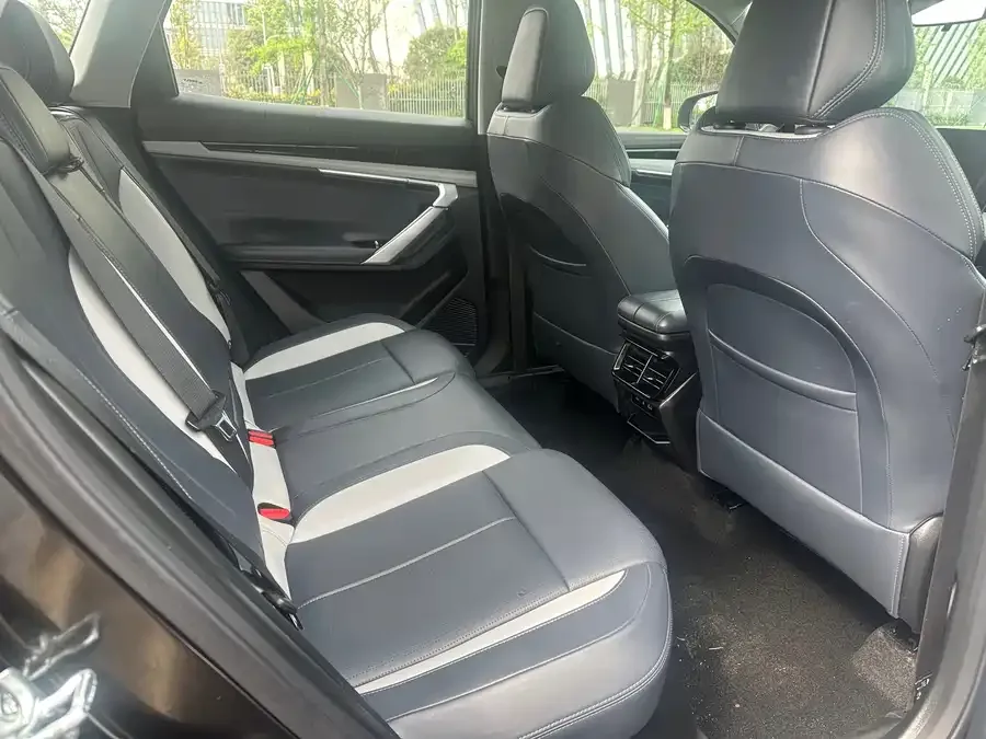 Geely Atlas L Boyue L 2024 1.5TD DCT Premium Edition 2024 — миниатюра 4