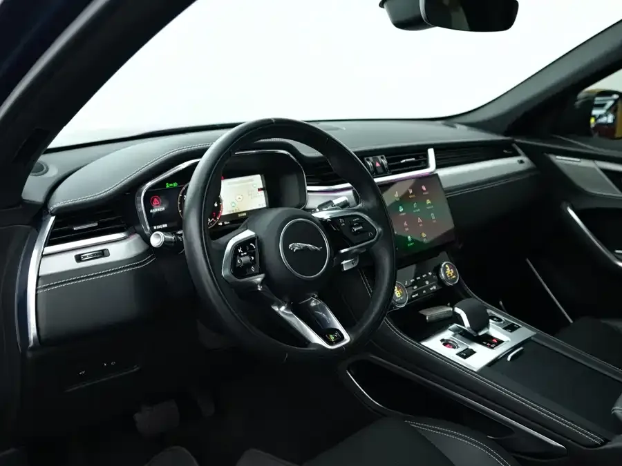 Jaguar F-Pace 2021 250PS R-Dynamic S 2022 — миниатюра 5
