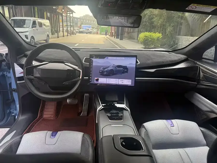 HiPhi Z HiPhi Z 2023 four-seater version 2023 — миниатюра 3