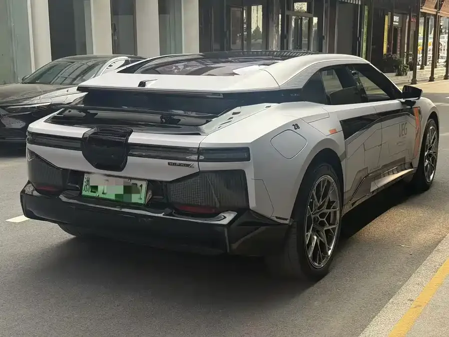 HiPhi Z HiPhi Z 2023 four-seater version 2023 — миниатюра 4