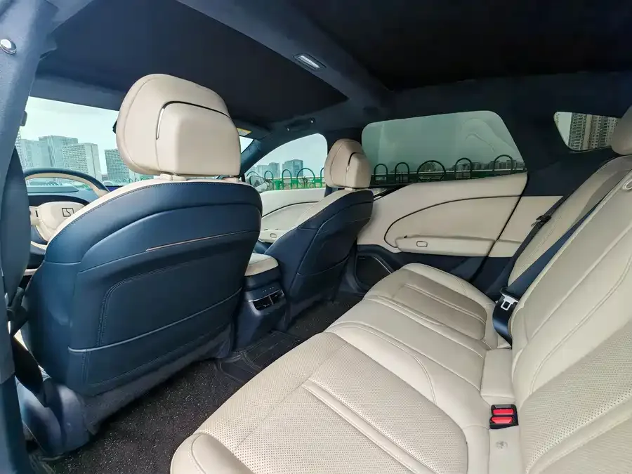 Zeekr 007 Zeekr 007 2024 4WD version 75kWh 2024 — миниатюра 2