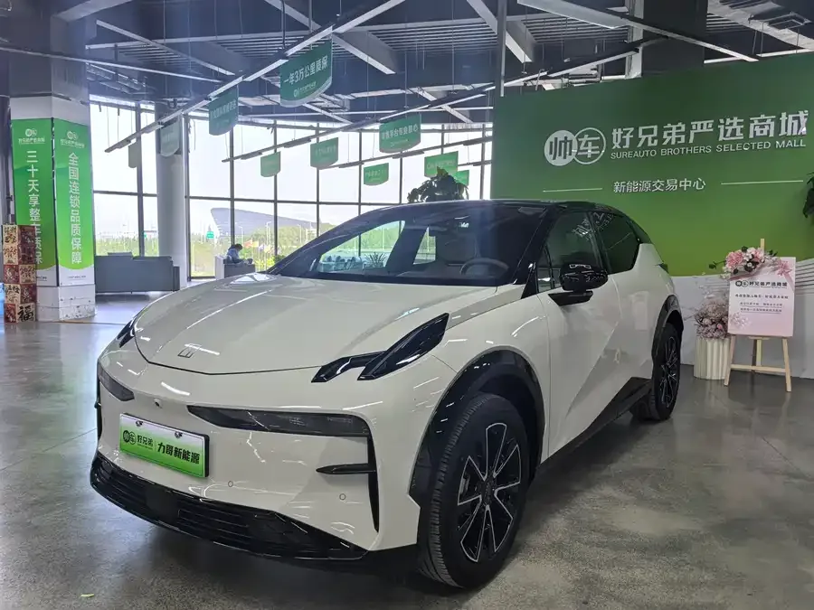 Zeekr X Zeekr X 2025 four-seat rear-wheel drive cube version 2024 — фото 1, купить с доставкой в Москву