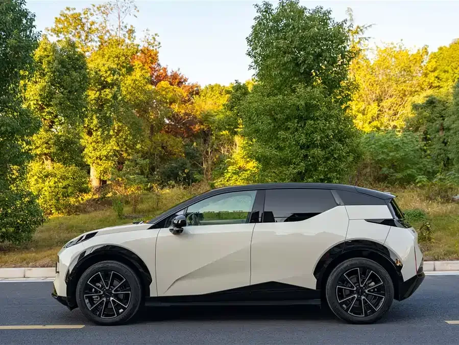 Zeekr X Zeekr X 2025 four-seat rear-wheel drive cube version 2024 — миниатюра 4