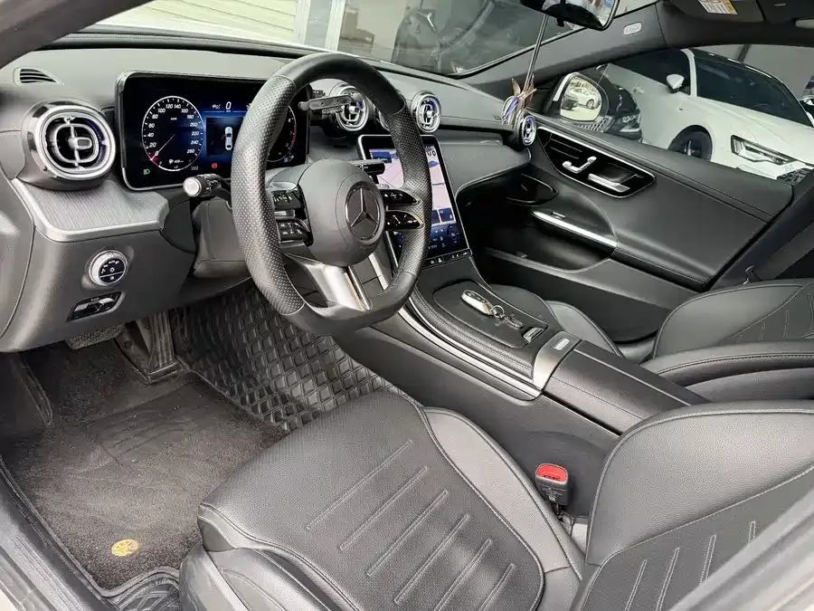 Mercedes-Benz Class C Mercedes-Benz C-Class 2024 C 260 L Sports Edition 2023 — миниатюра 4