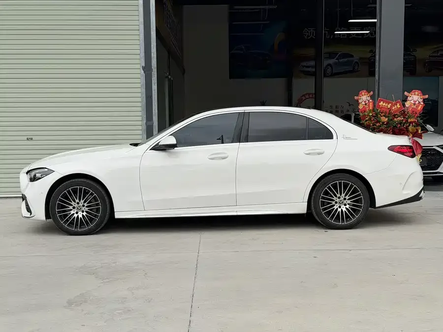 Mercedes-Benz Class C Mercedes-Benz C-Class 2024 C 260 L Sports Edition 2023 — миниатюра 5