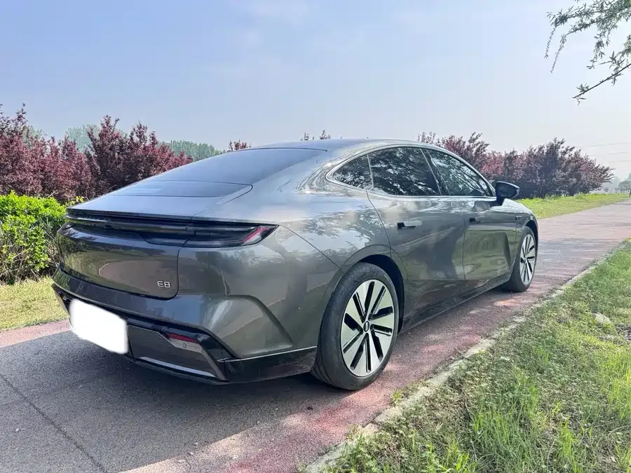Geely Galaxy E8 Galaxy E8 2024 665km RWD Starship Smart Driving Edition 2024 — миниатюра 3