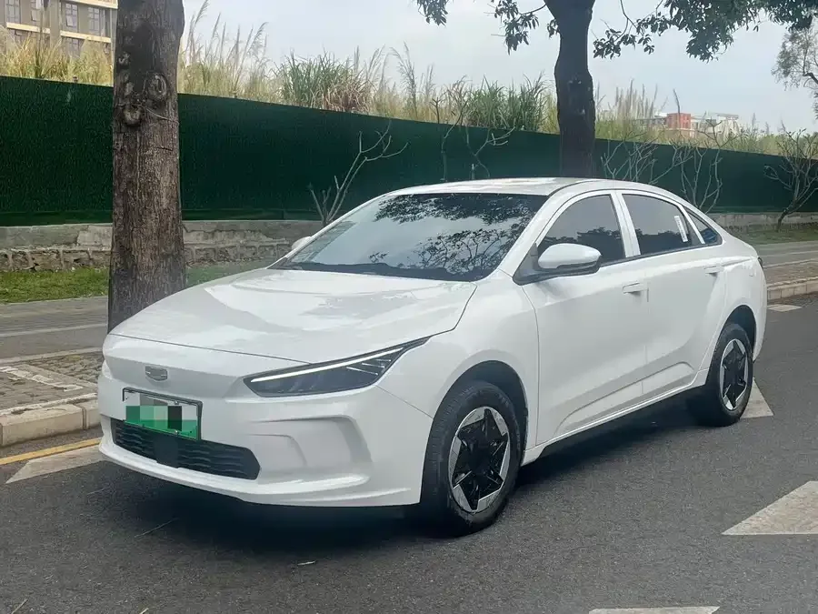 Geely A Geely Geometry A 2024 410KM travel version 2025 — фото 1, купить с доставкой в Москву