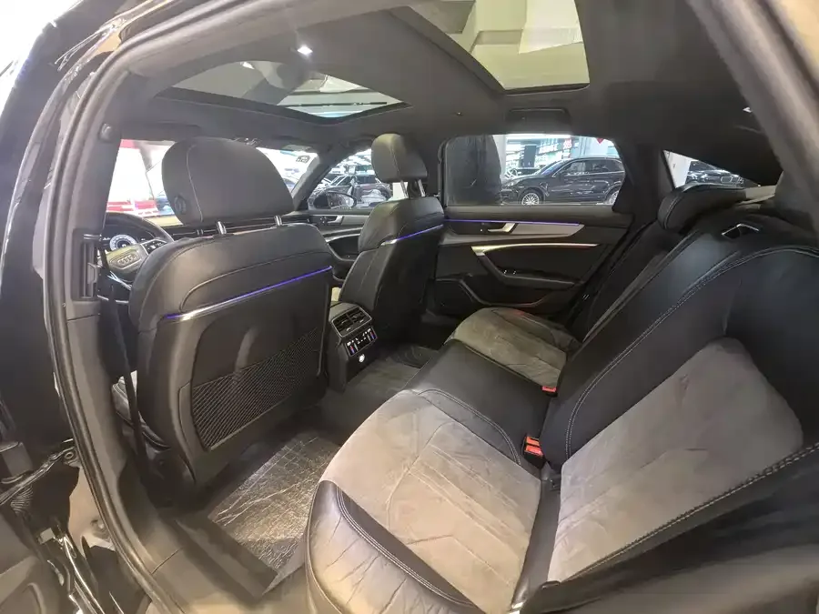 Audi A6L New Energy 2022 55 TFSI e quattro 2022 — миниатюра 5