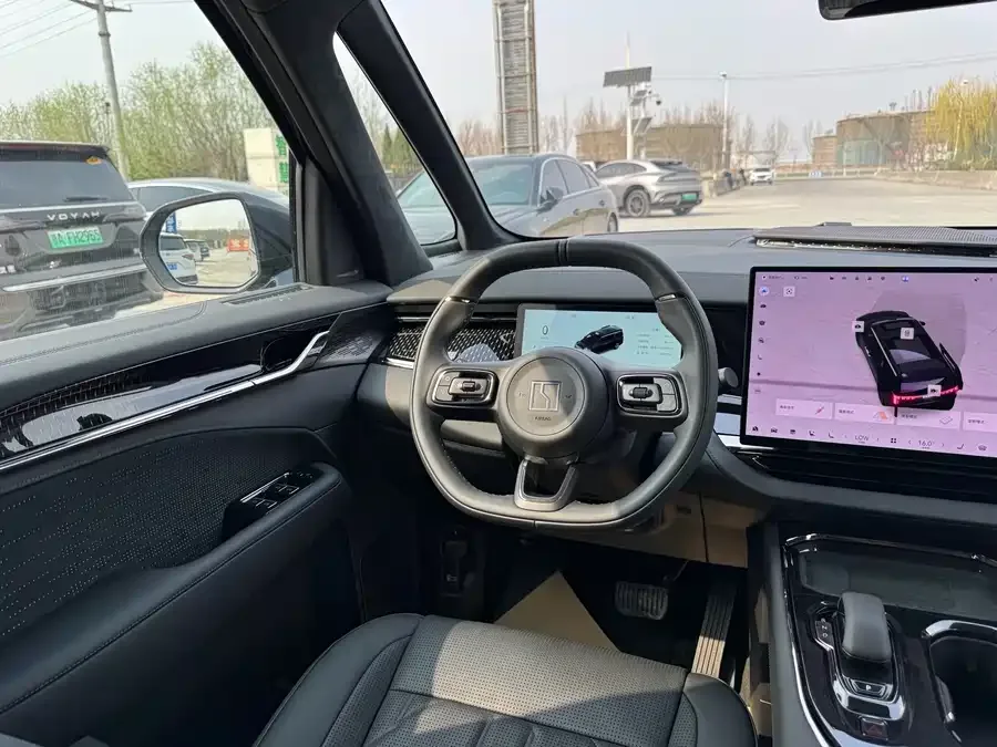 Zeekr 009 Zeekr 009 2024 seven-seat aisle version four-wheel drive 108kWh 2025 — миниатюра 4