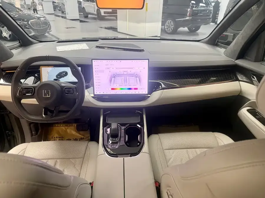 Zeekr 009 Zeekr 009 2024 seven-seat aisle version four-wheel drive 108kWh 2024 — миниатюра 4