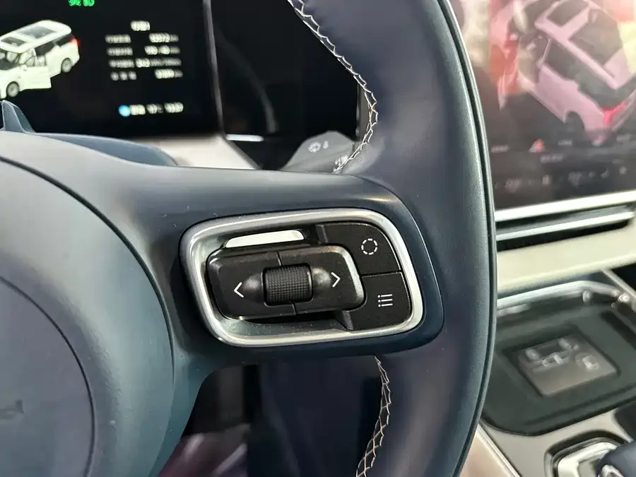 Zeekr 009 Zeekr 009 2024 seven-seat aisle version 108kWh 2024 — миниатюра 3