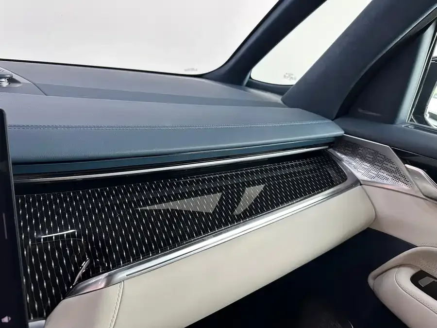 Zeekr 009 Zeekr 009 2024 seven-seat aisle version 108kWh 2024 — миниатюра 4