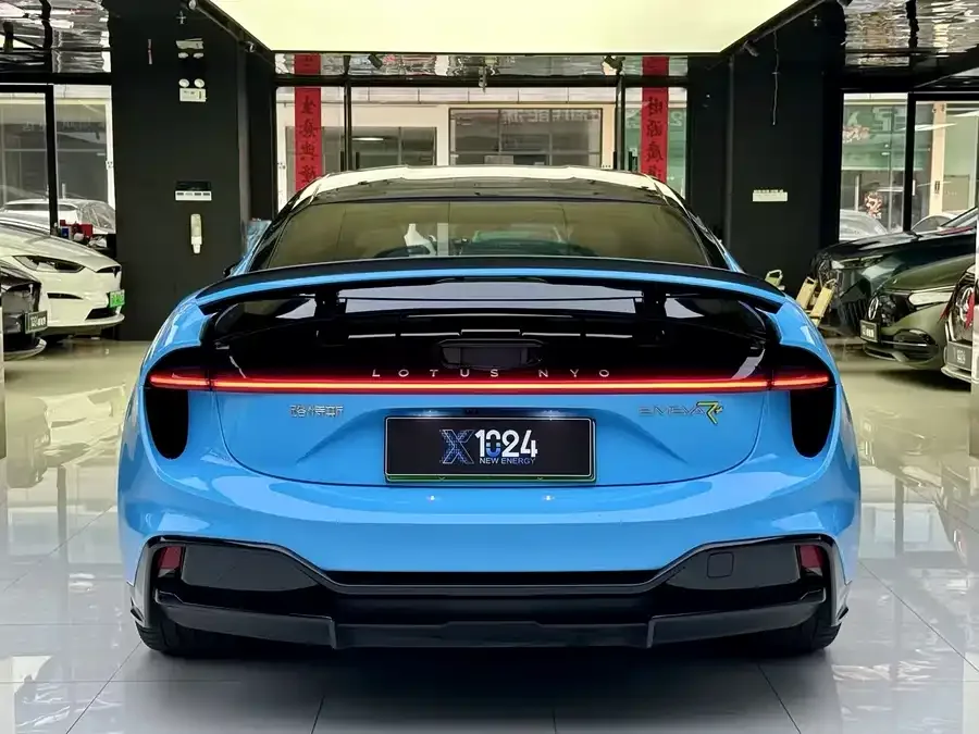 Lotus emeya Emeya 2024 Emeya L+ 2025 — миниатюра 2