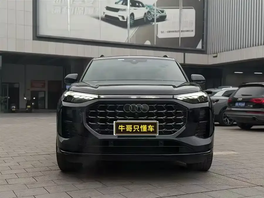 Audi Q6 2024 45 TFSI quattro Black Warrior Edition 6 Seaters 2023 — миниатюра 4