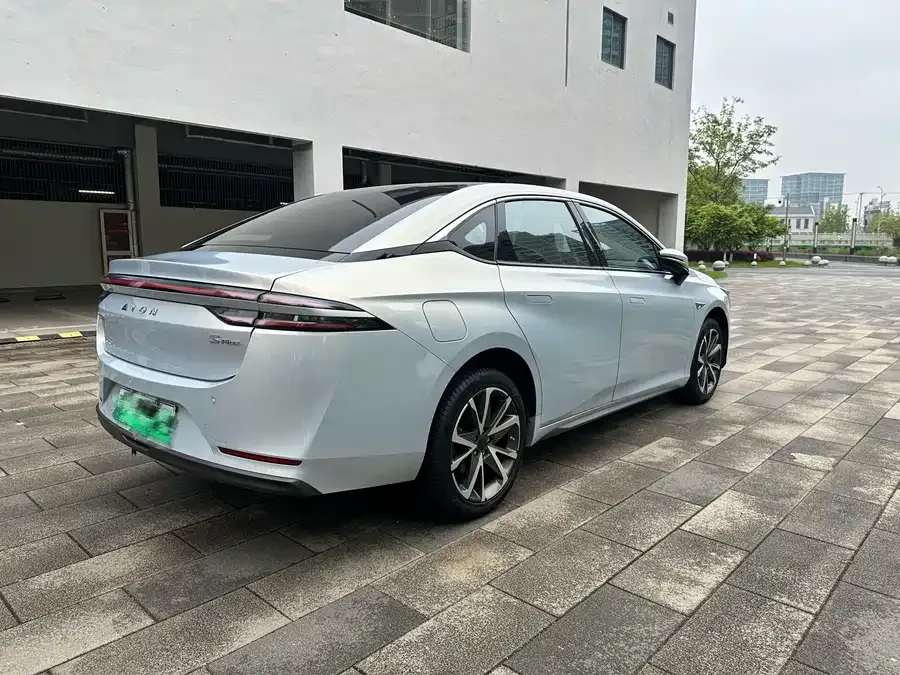 AION AION S Plus AION S Plus 2022 70 Executive Edition 2022 — миниатюра 2
