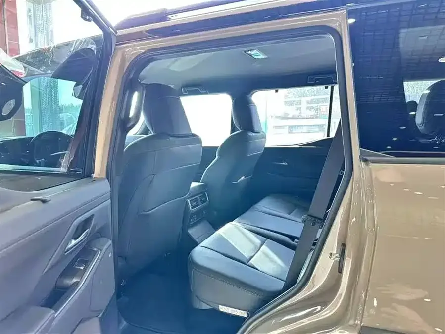 Lexus GX 2024 Overtrail Peak Edition 2024 — миниатюра 2