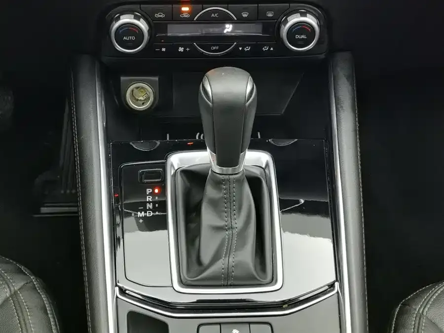 Mazda CX-5 2022 2.5L Automatic 2WD Premium Edition 2022 — миниатюра 4