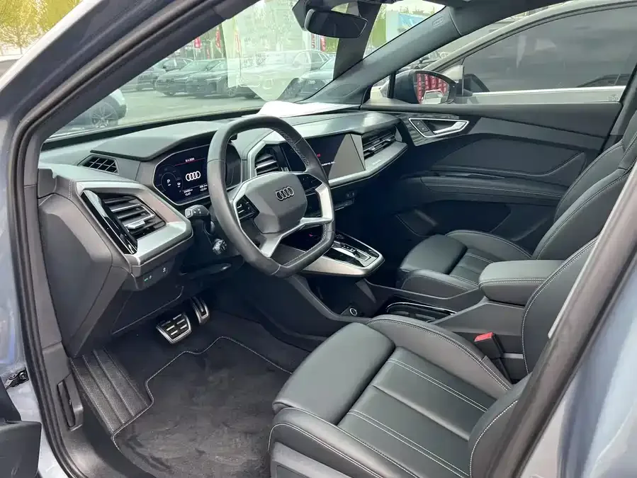Audi Q4 e-tron 2024 40 e-tron Creative Edition 2024 — миниатюра 2