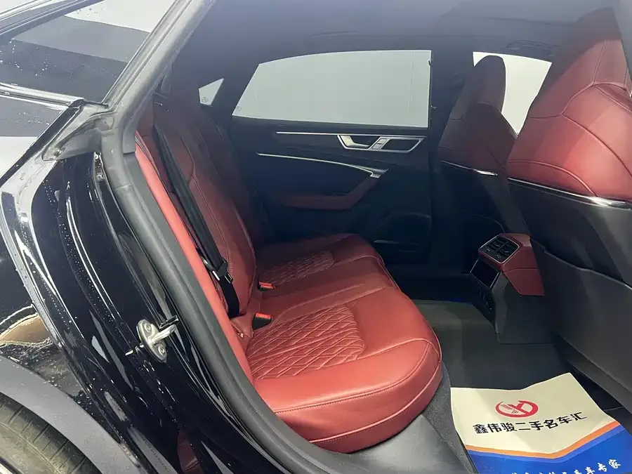 Audi A7L 2024 45 TFSI quattro S-line Black Warrior Edition 2024 — миниатюра 4